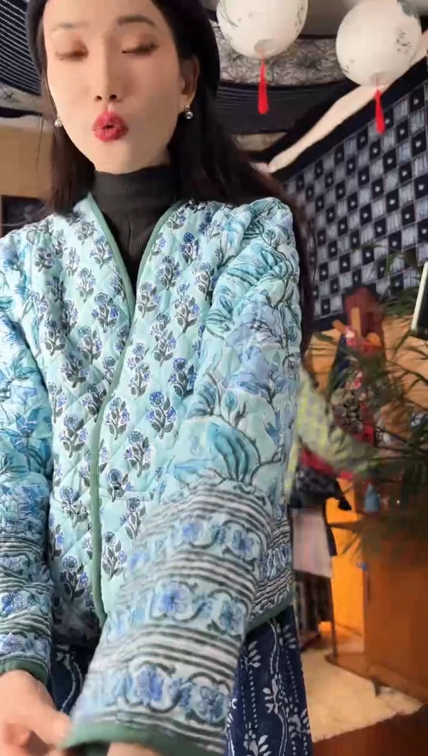 【闪购商品】设计师款蓝小绵外套