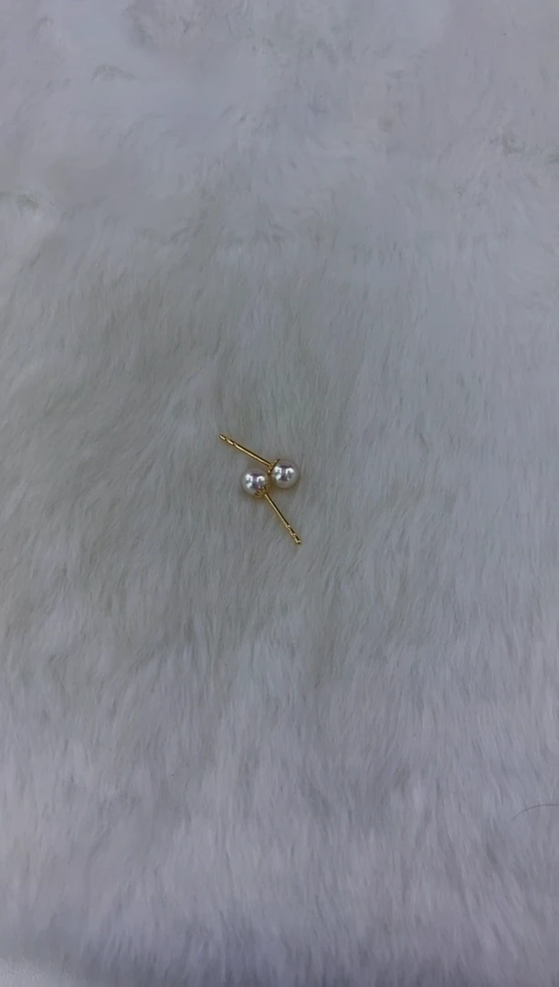 18K金镶嵌akoya海水珍珠耳钉4.5-5mm