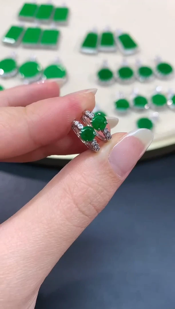 【小袁甄选】翡翠圆牌耳饰-18k金-多样性发其一HC04|CXQ4