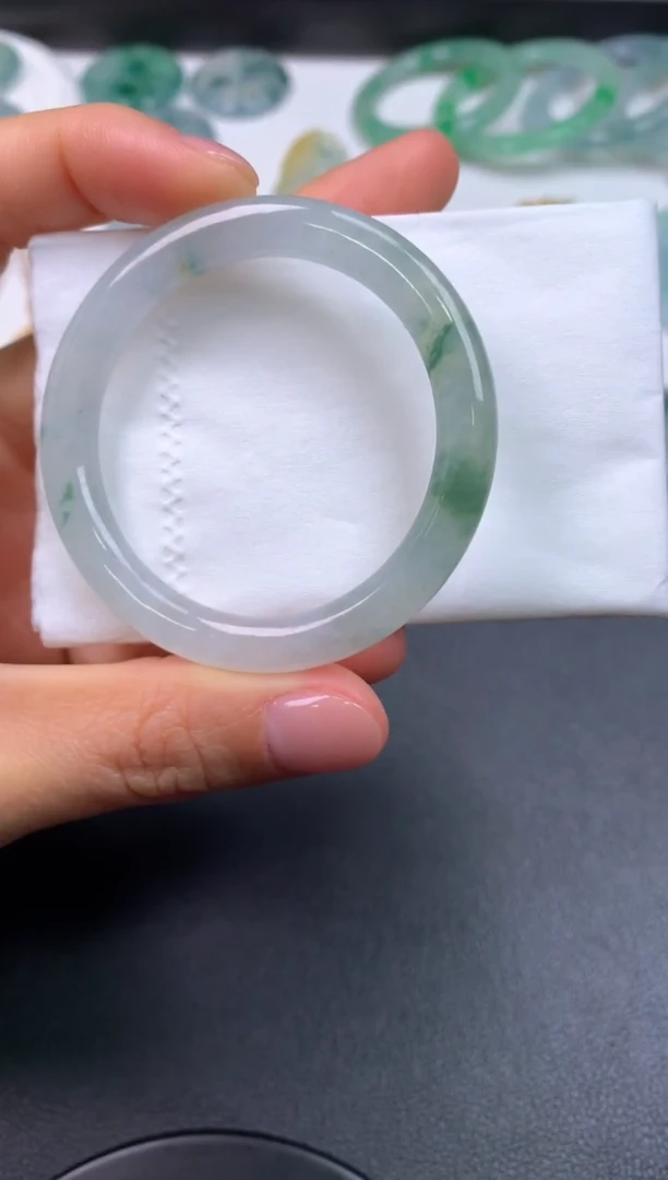 未镶嵌定制翡翠0802614571（43*5*6.3）