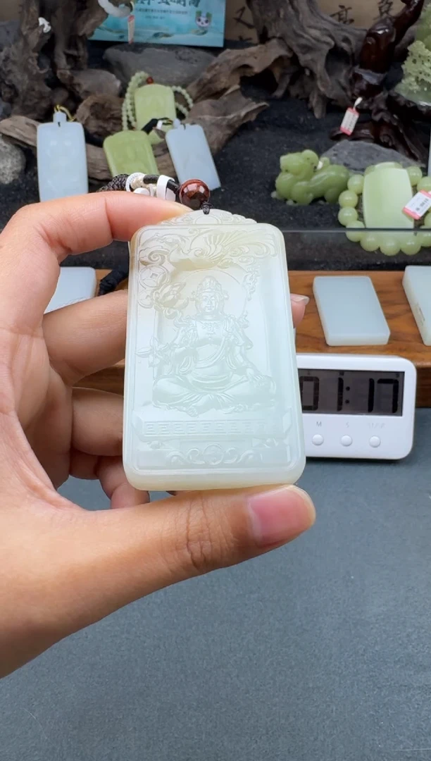 颈饰未镶嵌和田玉1