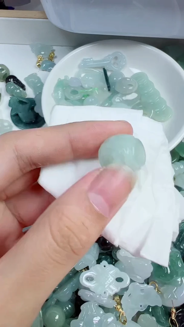 散珠翡翠香**奶1060号链接，A货翡翠