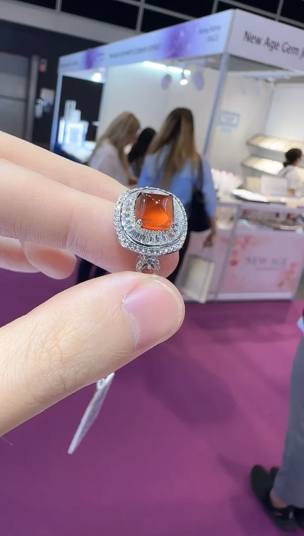 银S925镶嵌戒指石榴石（芬达石）9mm糖塔款