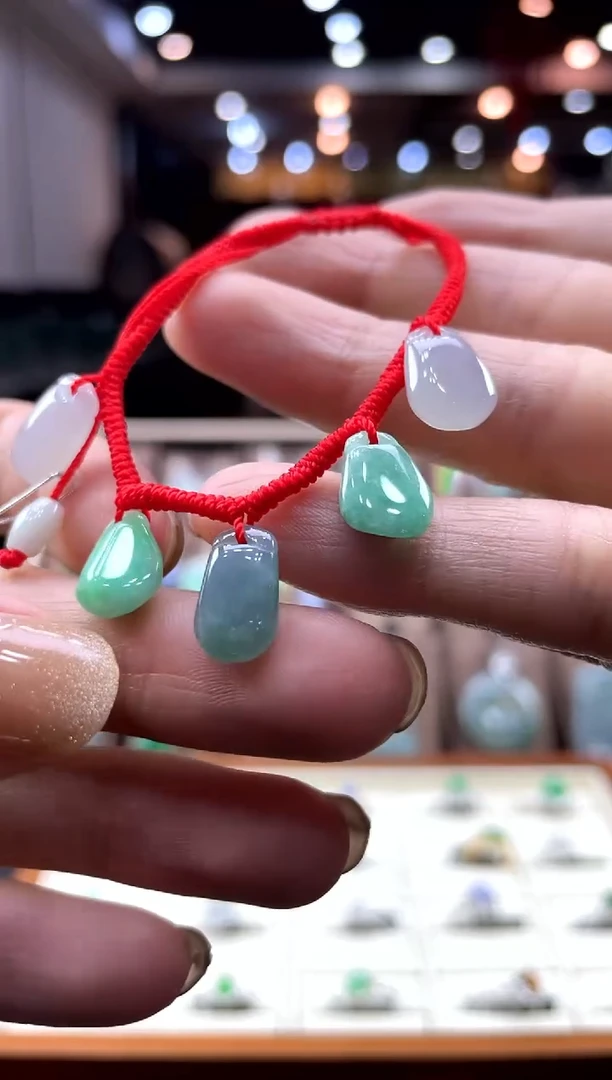 【闪购商品】翡翠手链未镶嵌福瓜手绳