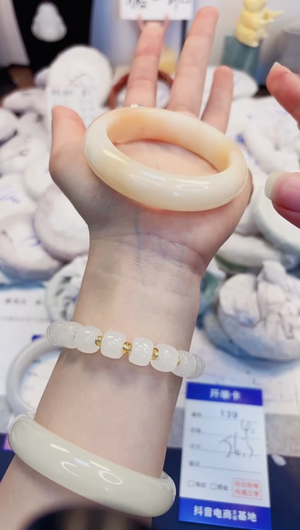 【闪购商品】石英质玉手镯未镶嵌139-财气镯-圈口56