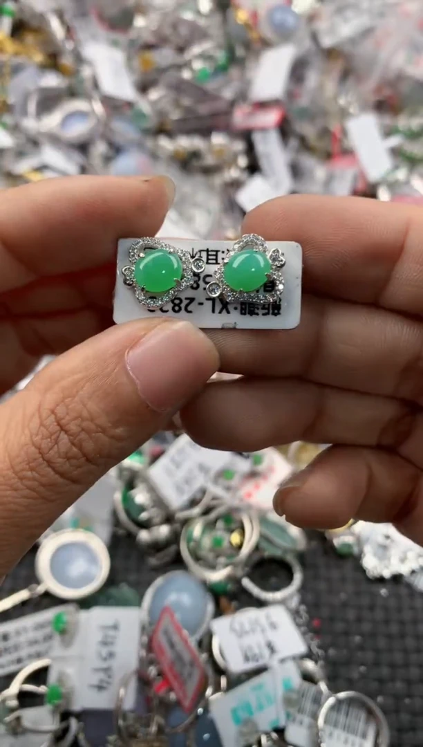 银S925镶嵌戒指翡翠9999               7