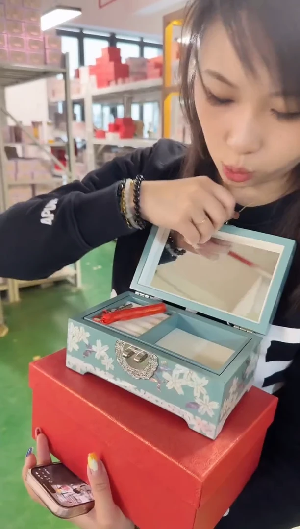 【闪购商品】瓷A051------------