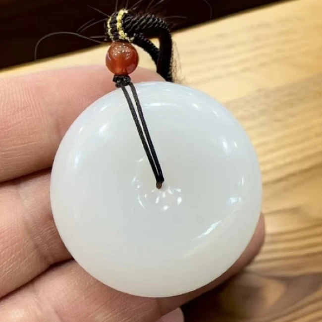新疆和田玉平安扣吊坠挂件