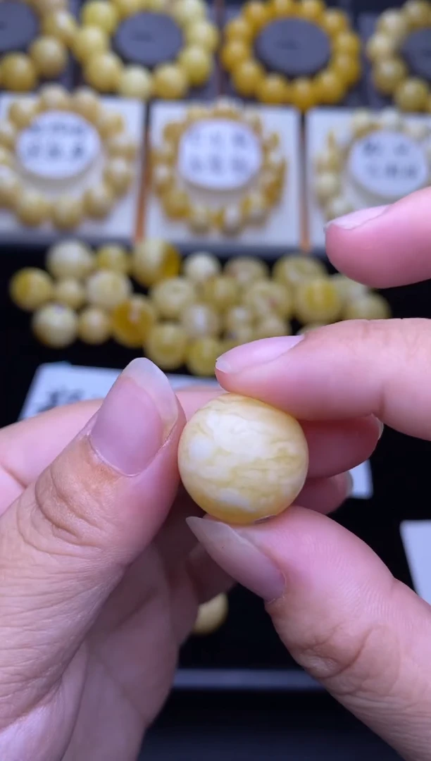 裸石琥珀未镶嵌大小姐珠宝严选18