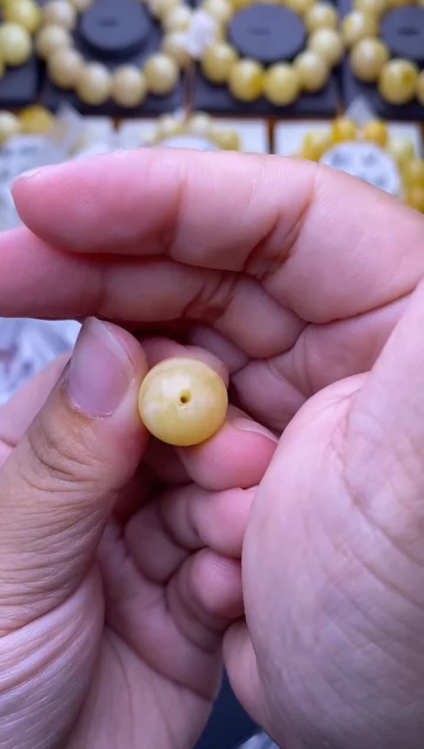 裸石琥珀未镶嵌大小姐珠宝严选70