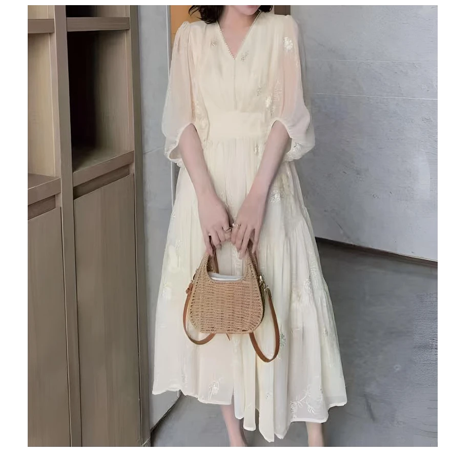 连衣裙裙子显瘦气质夏季法式收腰泡泡袖复古小众仙女裙温柔风甜美