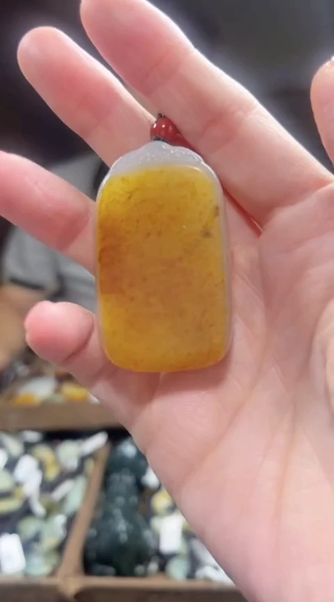 和田玉未镶嵌颈饰`