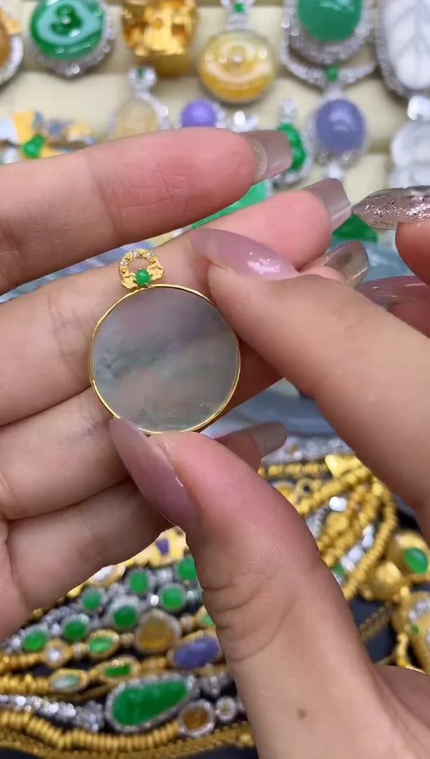 颈饰18K金镶嵌翡翠187-中国好珍宝