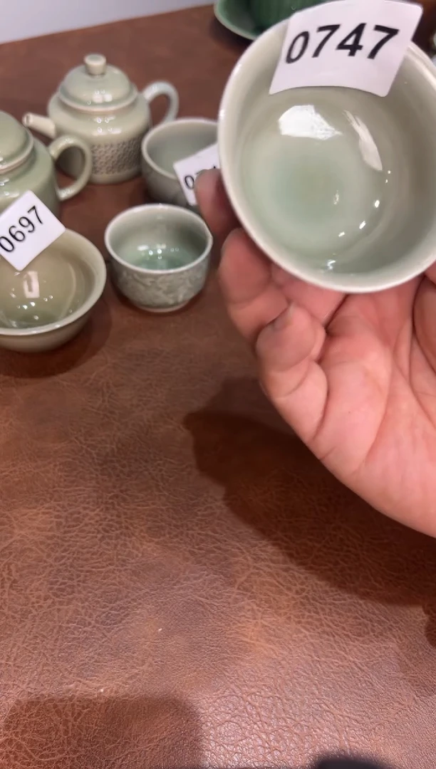 柴窑青瓷压手杯龙泉青瓷