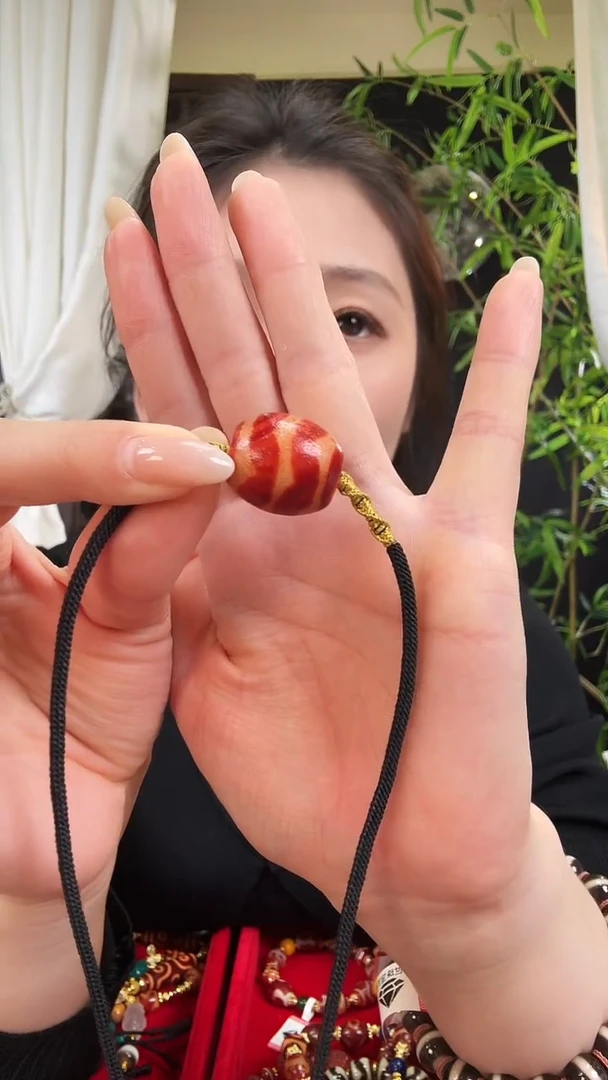 玛瑙/玉髓（覆膜）颈饰未镶嵌传世珠宝