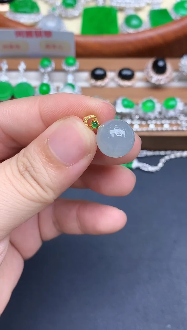 颈饰18K金镶嵌翡翠209-中国好珍宝