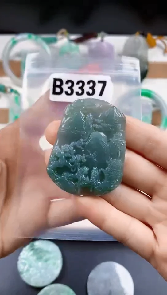 颈饰未镶嵌翡翠天然翡翠吊坠挂件