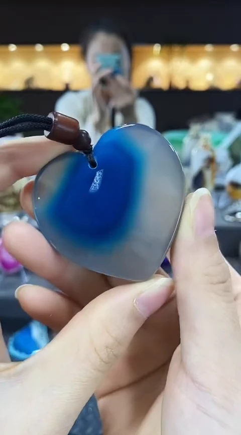 未镶嵌颈饰玛瑙/玉髓依*玛瑙