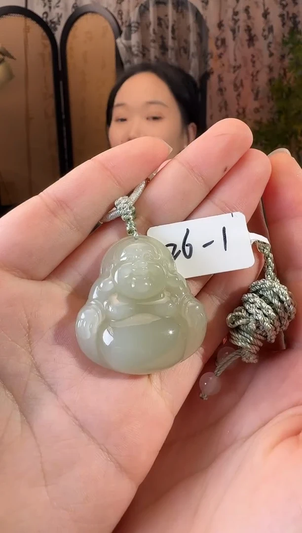 和田玉未镶嵌颈饰佛公 1