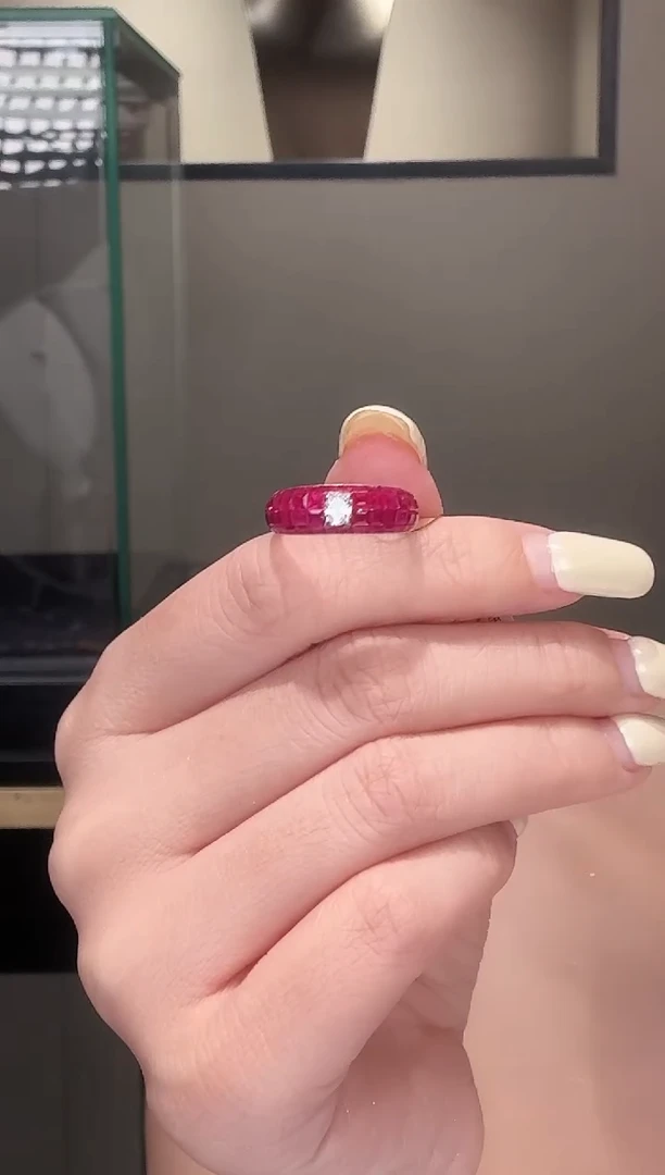 18K金镶嵌戒指红宝石R3.50ct红宝石无边镶戒指