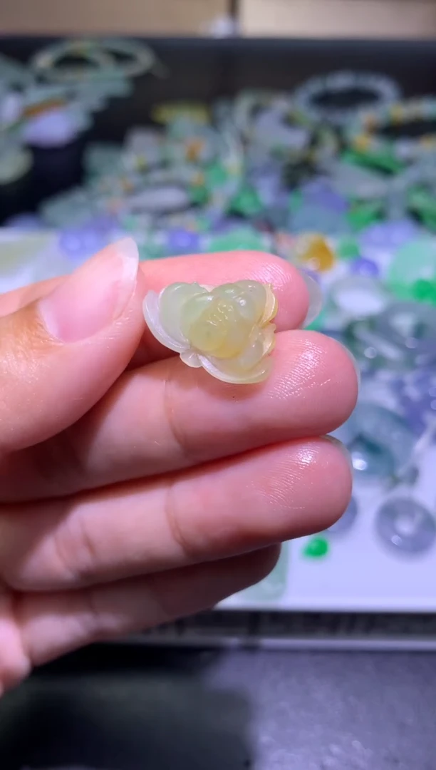 定制翡翠未镶嵌毛货