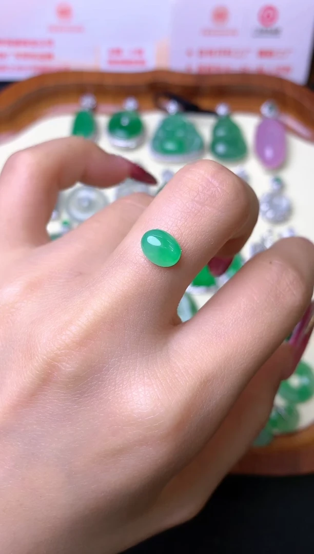 【闪购商品】定制翡翠未镶嵌裸石（镶嵌定制）