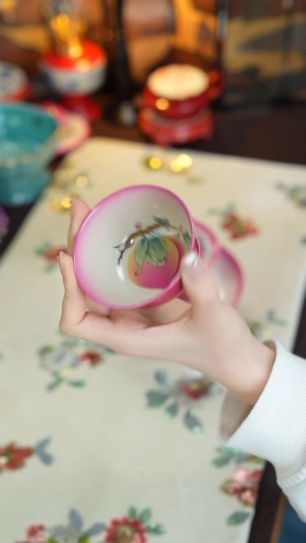 景德镇手工手绘雅圣粉彩杯