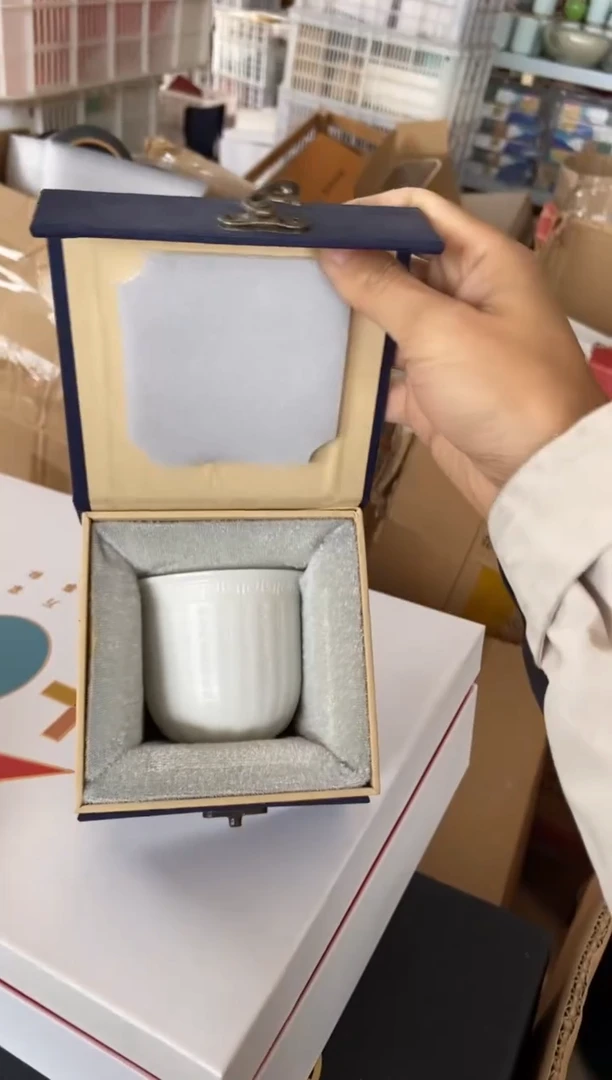 杯无运费险有瑕疵的摄影的产品有使用过的痕迹有点脏介意勿拍