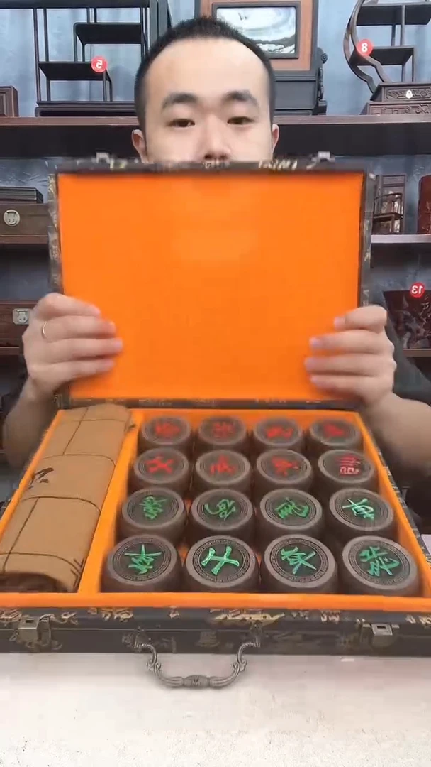 鸡翅木类端景台小李红木工艺品