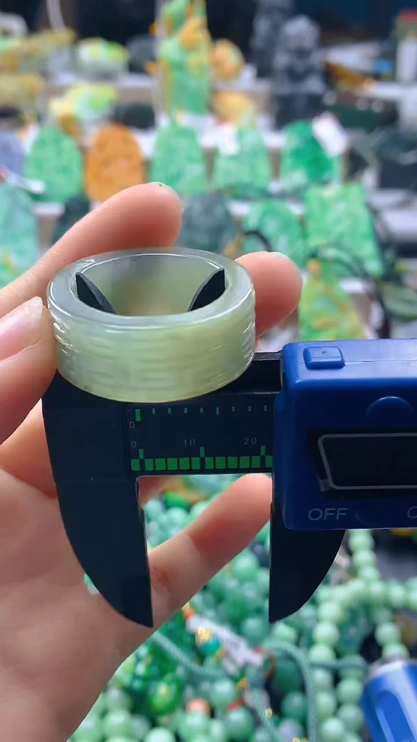 颈饰未镶嵌翡翠天然缅甸a货翡翠22.4