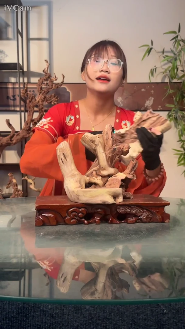 木时****调金丝红木702