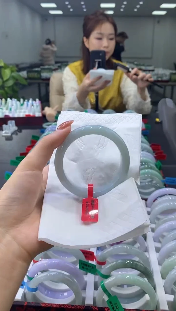 未镶嵌手镯翡翠0043820