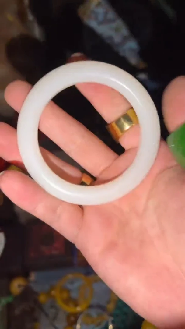 和田玉手镯未镶嵌闪购高端商品链接