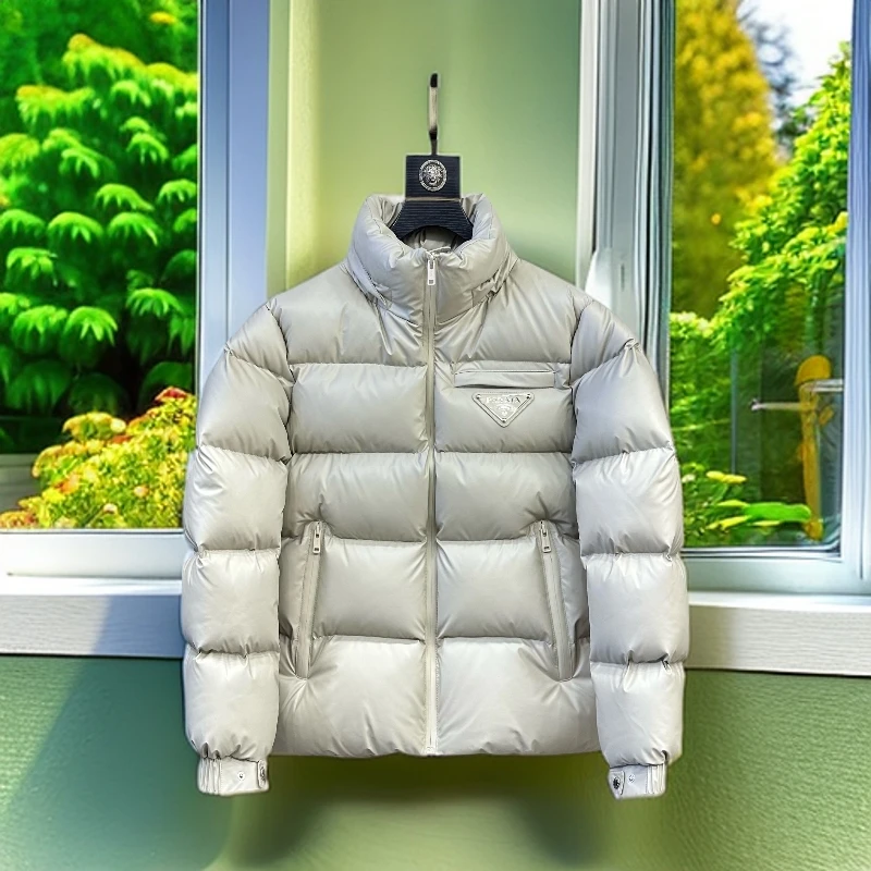 泰维肯戈男士羽绒服新款潮牌简约连帽上衣时尚短款百搭白鸭绒外套