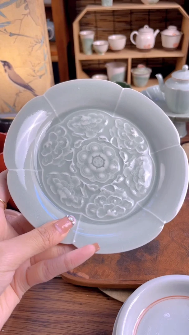 【闪购商品】微瑕蕉月色六瓣花纹壶承