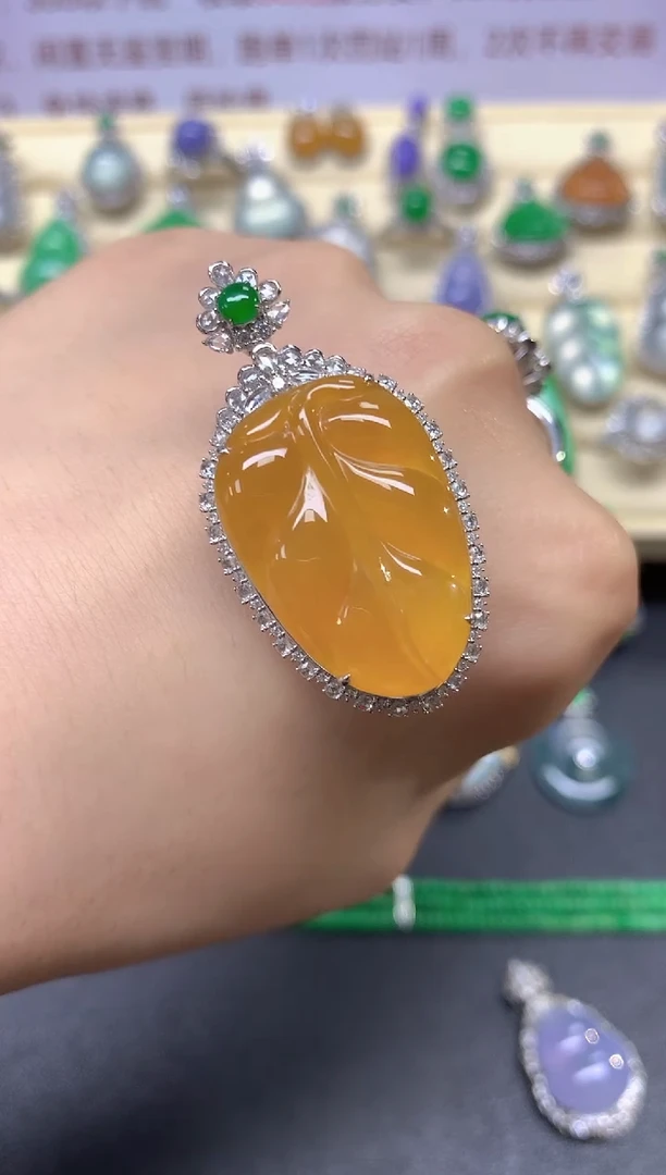 翡翠18K金镶嵌吊坠(不含链)吊坠|19800+1980