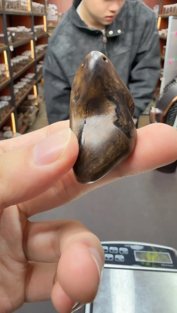 沉香吊坠3号越南芽庄吊坠多样性发一
