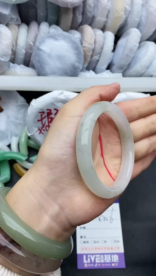 未镶嵌手镯石英质玉瑕疵258+55/56