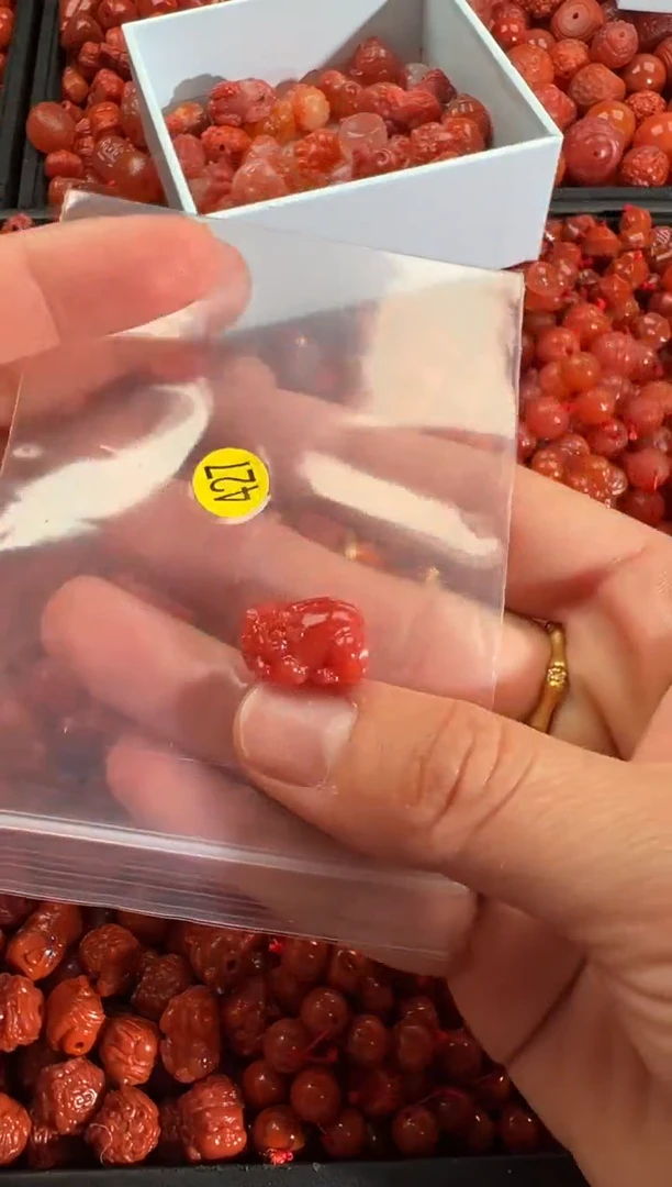 【闪购商品】南红玛瑙颈饰未镶嵌2