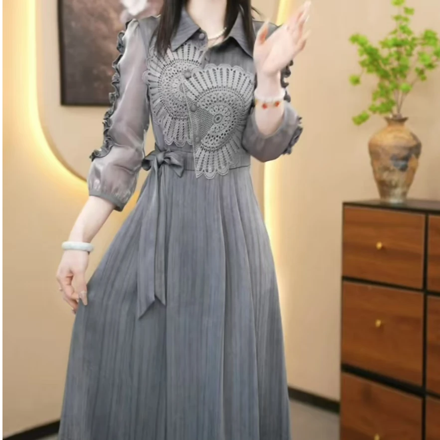 洋气显瘦复古收腰中长款时尚气质减龄设计感连衣裙