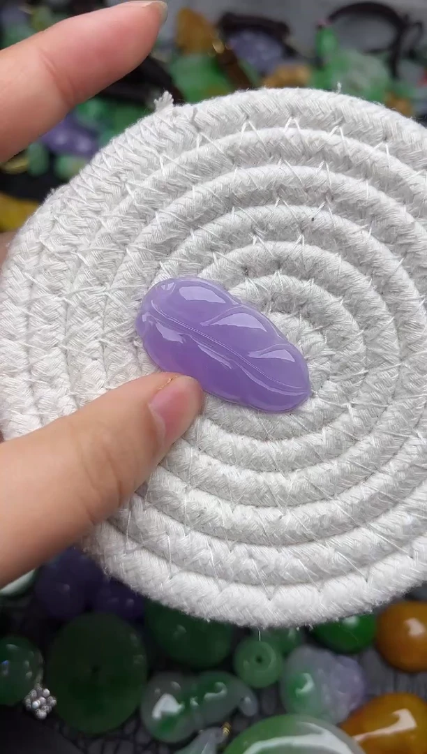 颈饰未镶嵌翡翠缅甸翡翠吊坠