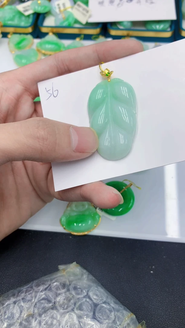 颈饰未镶嵌翡翠111111