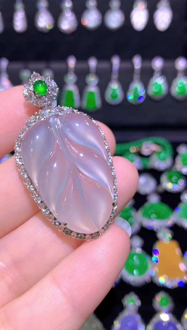 颈饰18K金镶嵌翡翠高冰玻起冰胶金枝玉叶毛衣链