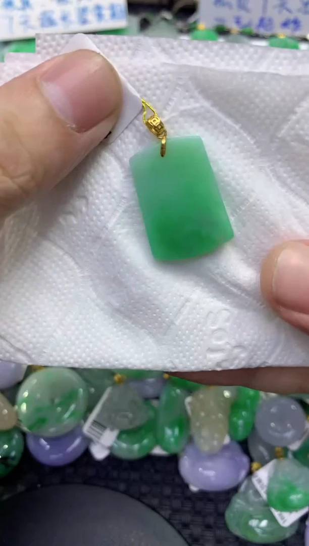 颈饰未镶嵌翡翠天然缅甸A货翡翠