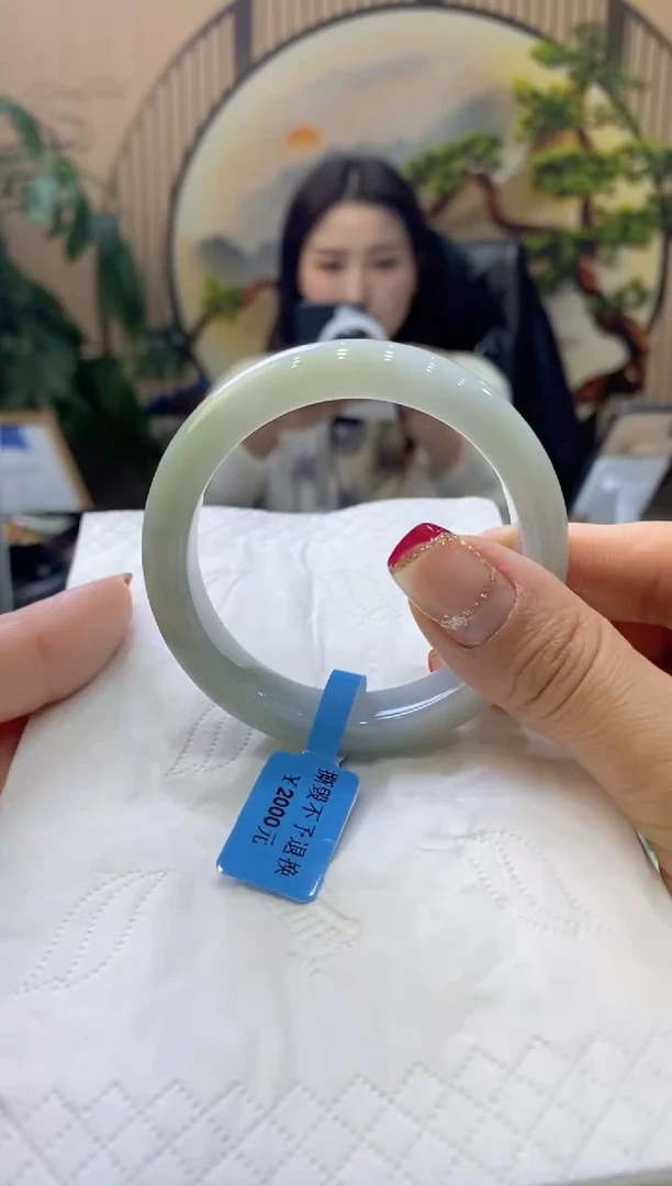 【闪购商品】翡翠手镯未镶嵌99903416