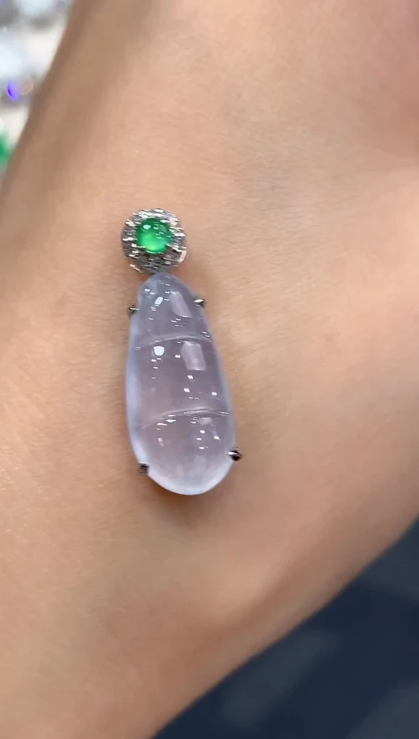 吊坠(不含链)18K金镶嵌翡翠a19