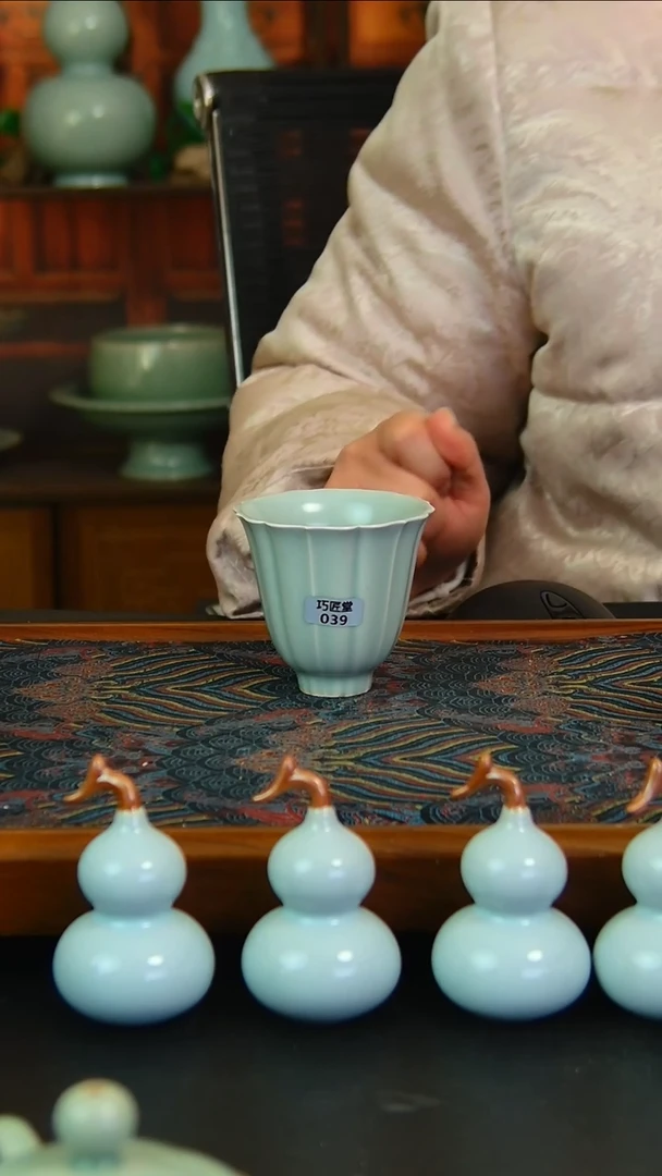 瓷片仿古花口杯微信