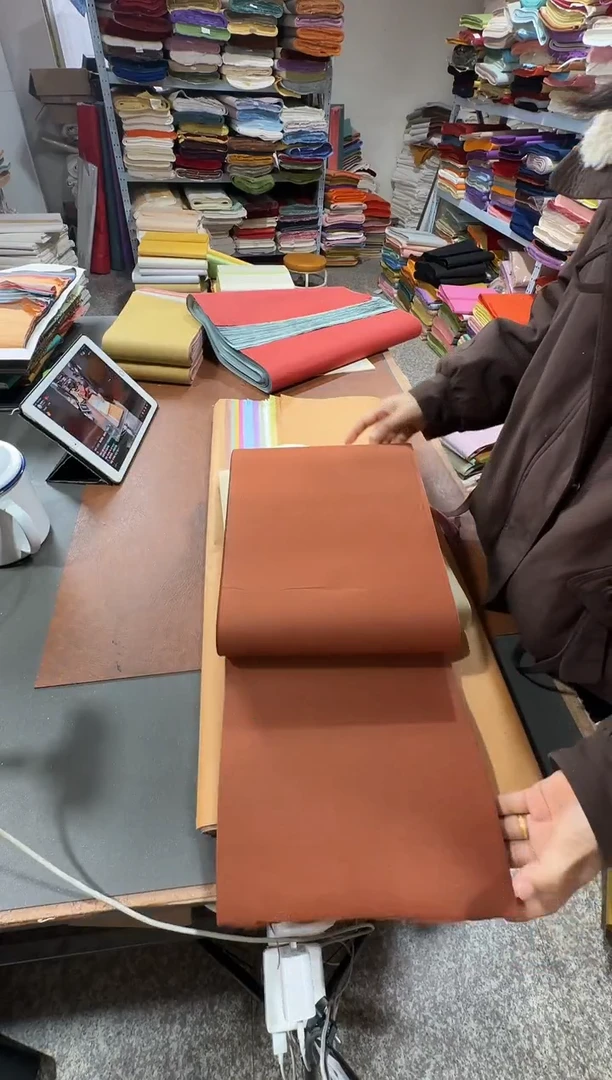 24*180褚皮铁锈红光板25张