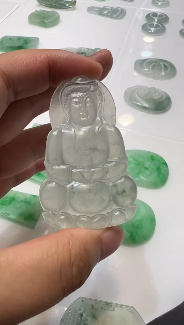 定制翡翠未镶嵌观音