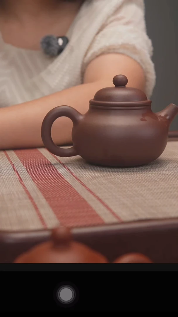 茶壶紫砂何*山底槽清容天280cc